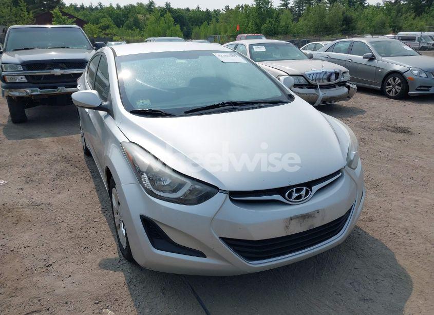 Photo 6 of 2016 Hyundai Elantra SE (VIN 5NPDH4AE0GH685707)