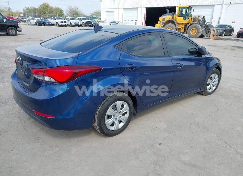 Photo 4 of 2016 Hyundai Elantra SE (VIN 5NPDH4AE0GH687389)