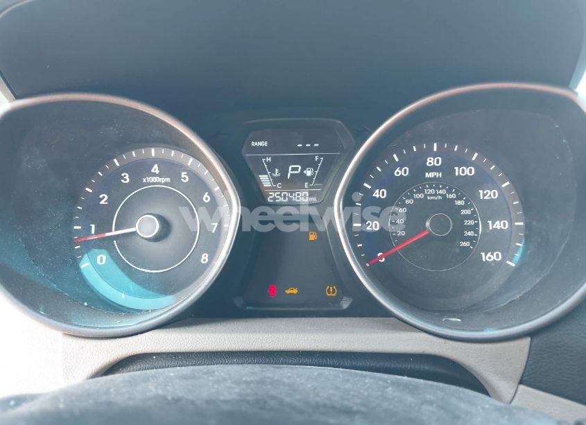 Photo 15 of 2016 Hyundai Elantra SE (VIN 5NPDH4AE0GH712842)