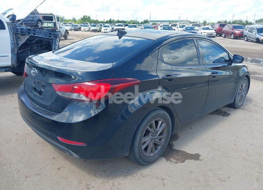 Photo 4 of 2016 Hyundai Elantra SE (VIN 5NPDH4AE0GH712842)
