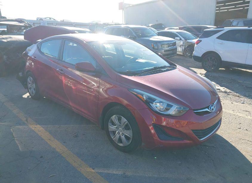 2016 Hyundai Elantra SE (VIN 5NPDH4AE0GH717085) main photo