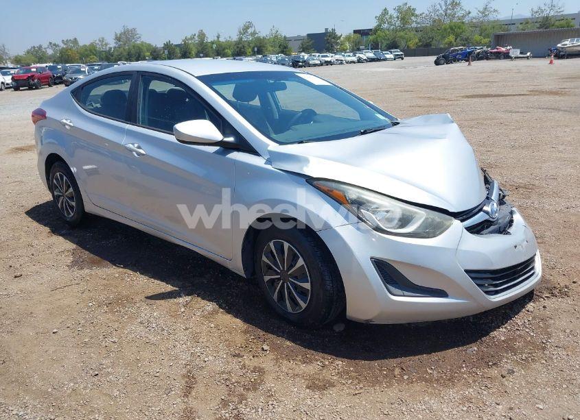 2016 Hyundai Elantra SE (VIN 5NPDH4AE0GH718348) main photo