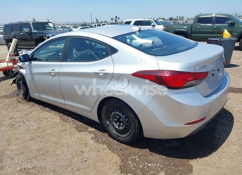 Photo 3 of 2016 Hyundai Elantra SE (VIN 5NPDH4AE0GH718348)
