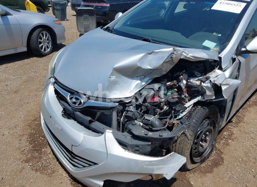Photo 6 of 2016 Hyundai Elantra SE (VIN 5NPDH4AE0GH718348)