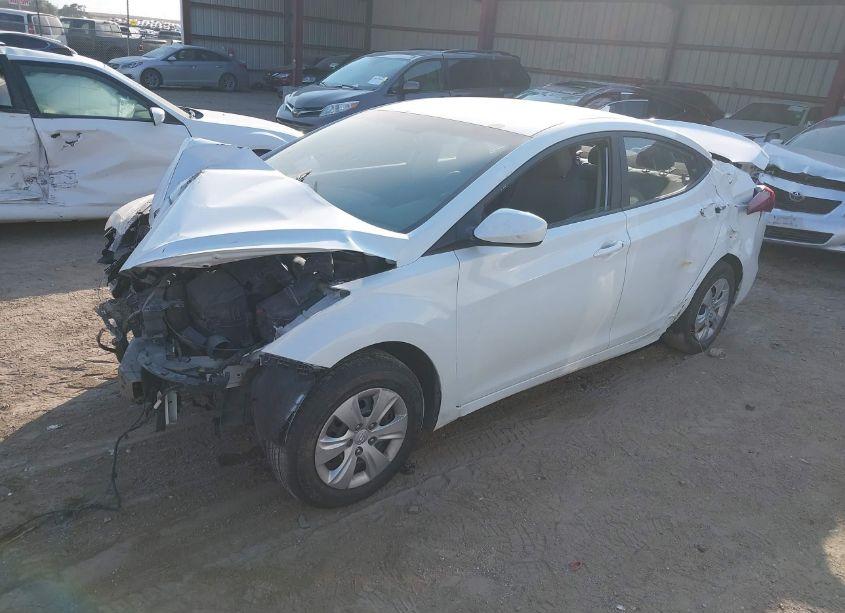 Photo 2 of 2016 Hyundai Elantra SE (VIN 5NPDH4AE0GH725686)