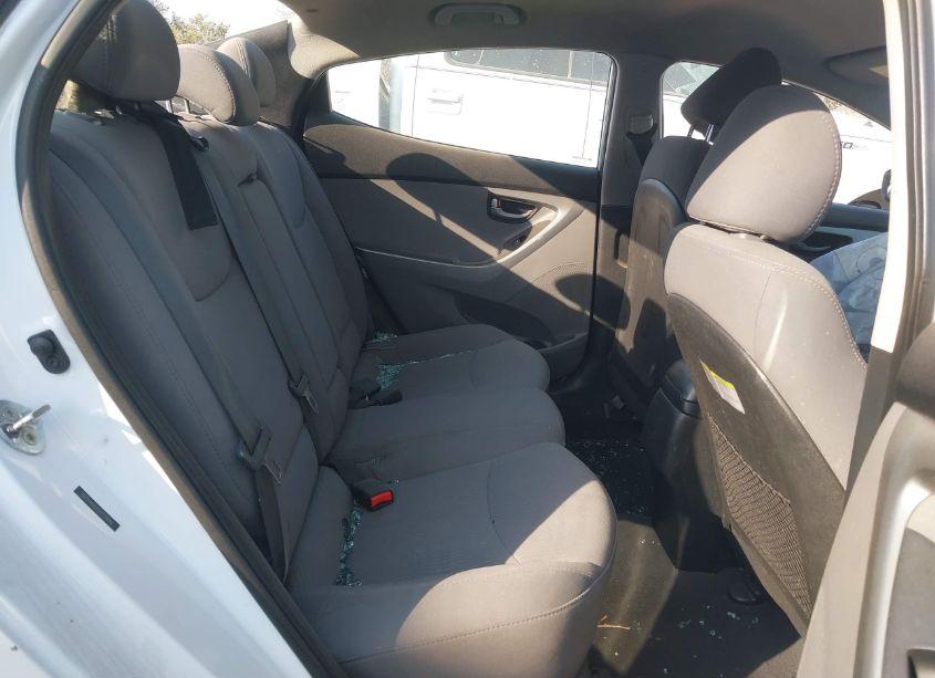 Photo 8 of 2016 Hyundai Elantra SE (VIN 5NPDH4AE0GH725686)