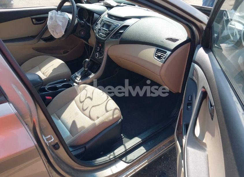 Photo 5 of 2016 Hyundai Elantra SE (VIN 5NPDH4AE0GH732136)