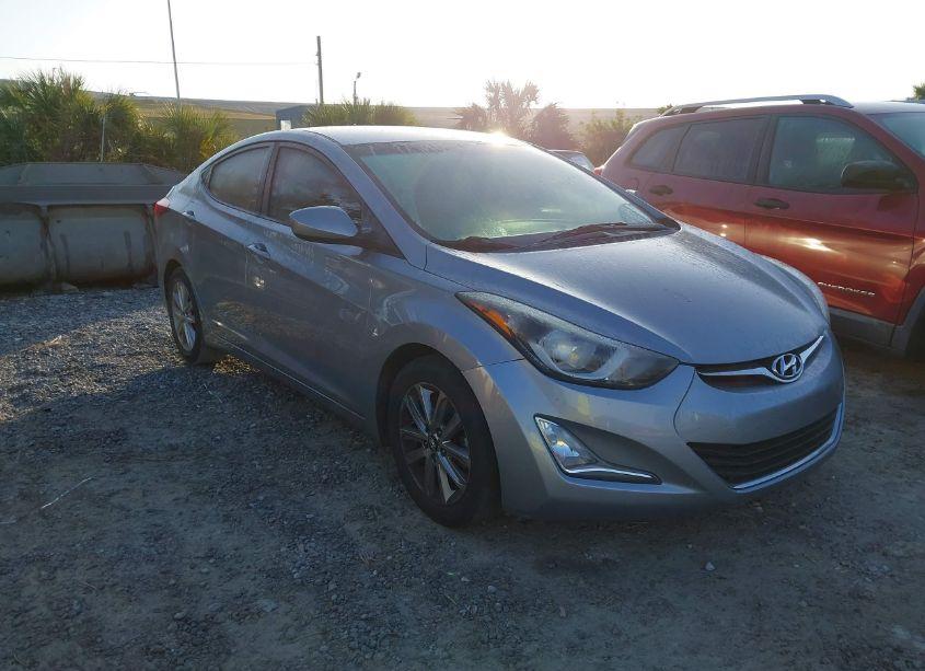 2016 Hyundai Elantra SE (VIN 5NPDH4AE0GH736607) main photo