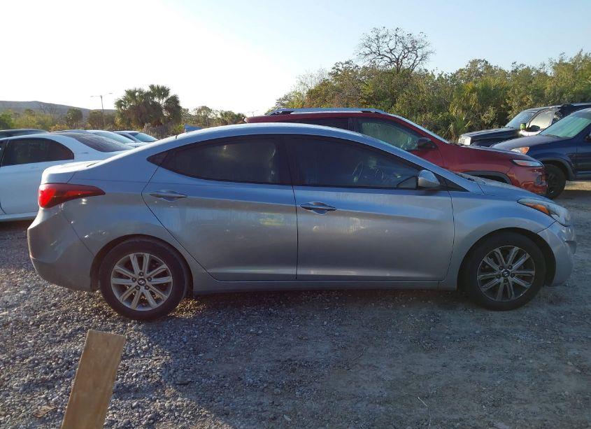 Photo 13 of 2016 Hyundai Elantra SE (VIN 5NPDH4AE0GH736607)