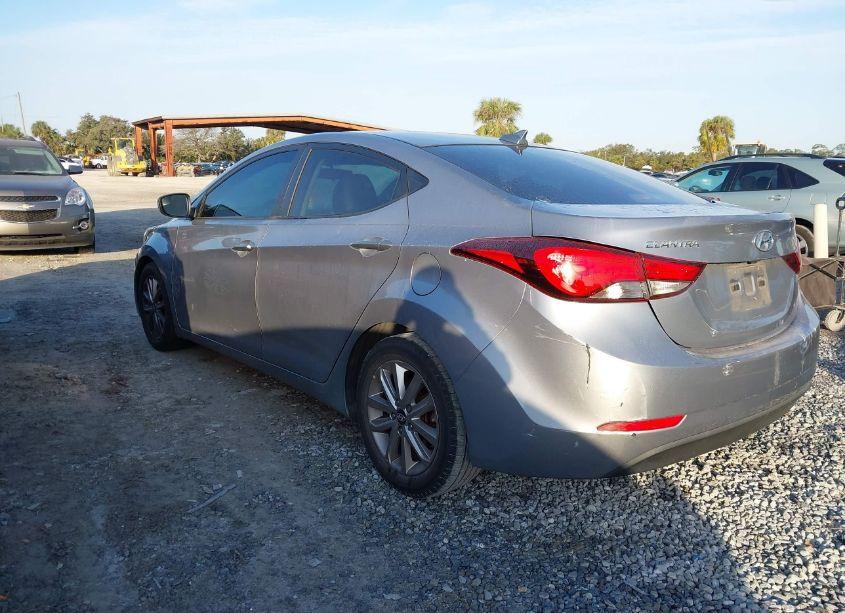 Photo 3 of 2016 Hyundai Elantra SE (VIN 5NPDH4AE0GH736607)