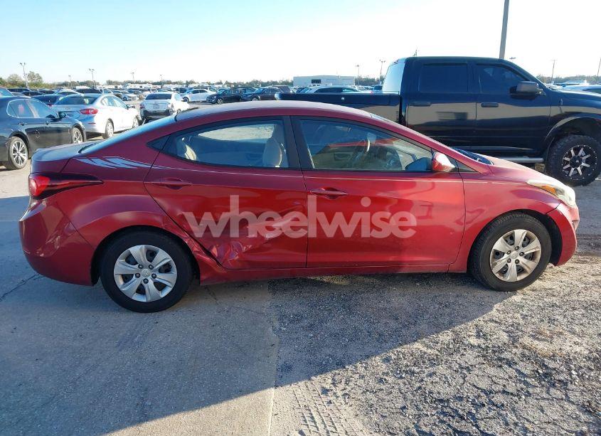 Photo 13 of 2016 Hyundai Elantra SE (VIN 5NPDH4AE0GH743606)
