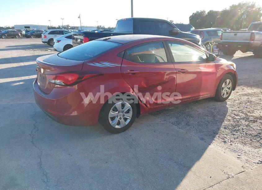 Photo 4 of 2016 Hyundai Elantra SE (VIN 5NPDH4AE0GH743606)