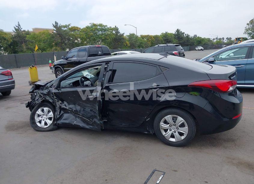 Photo 15 of 2016 Hyundai Elantra SE (VIN 5NPDH4AE0GH749471)