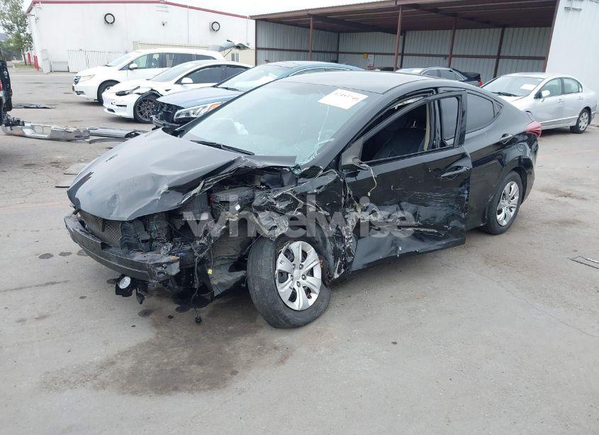 Photo 2 of 2016 Hyundai Elantra SE (VIN 5NPDH4AE0GH749471)