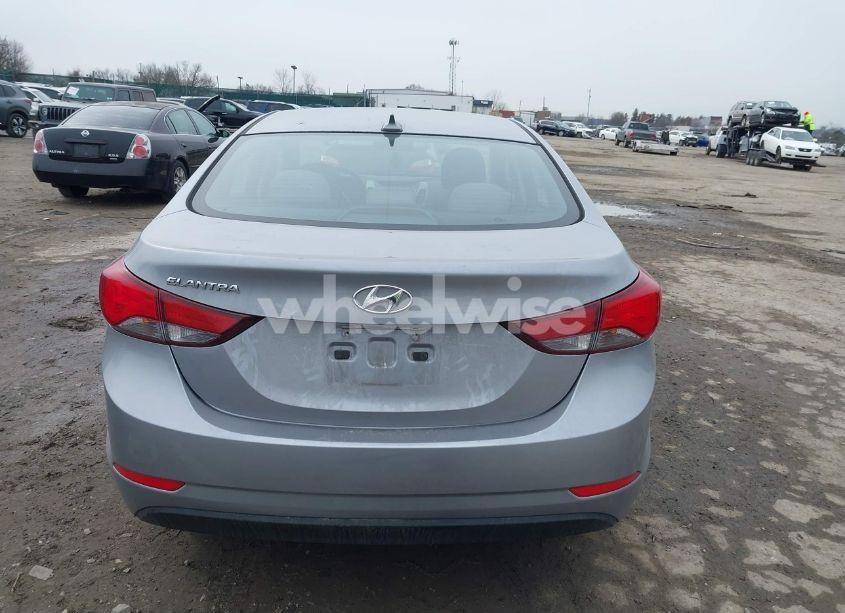 Photo 15 of 2016 Hyundai Elantra SE (VIN 5NPDH4AE0GH750779)