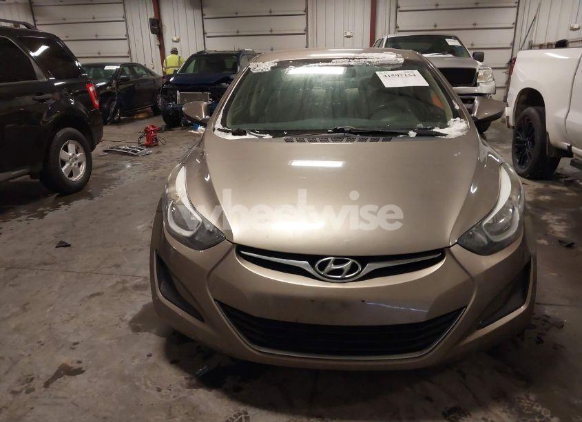 Photo 12 of 2016 Hyundai Elantra SE (VIN 5NPDH4AE0GH752404)