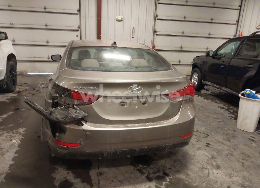Photo 6 of 2016 Hyundai Elantra SE (VIN 5NPDH4AE0GH752404)