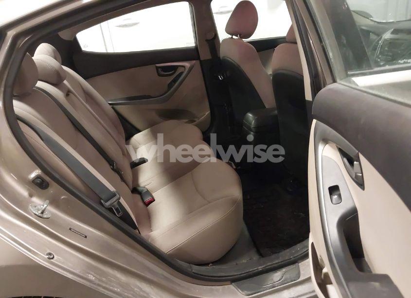 Photo 8 of 2016 Hyundai Elantra SE (VIN 5NPDH4AE0GH752404)