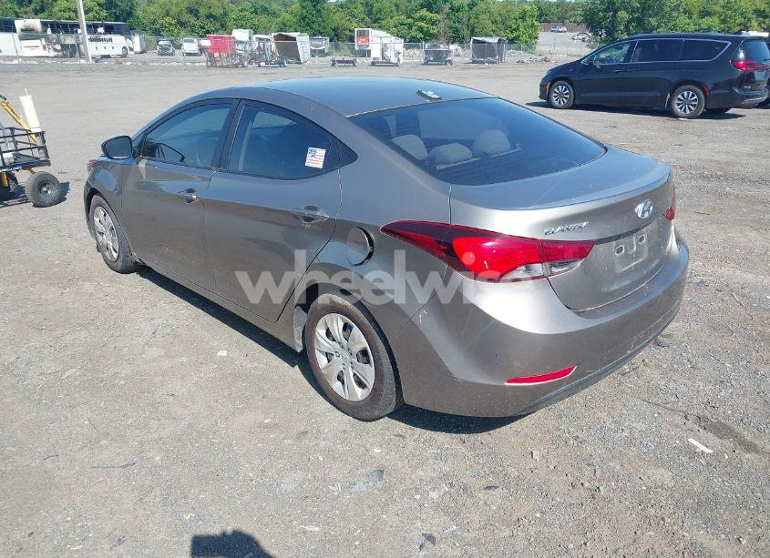Photo 3 of 2016 Hyundai Elantra SE (VIN 5NPDH4AE0GH754606)
