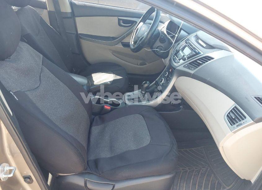 Photo 5 of 2016 Hyundai Elantra SE (VIN 5NPDH4AE0GH754606)