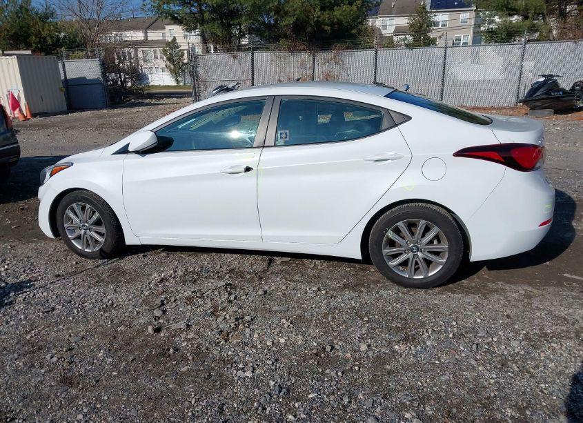 Photo 14 of 2016 Hyundai Elantra SE (VIN 5NPDH4AE0GH765251)