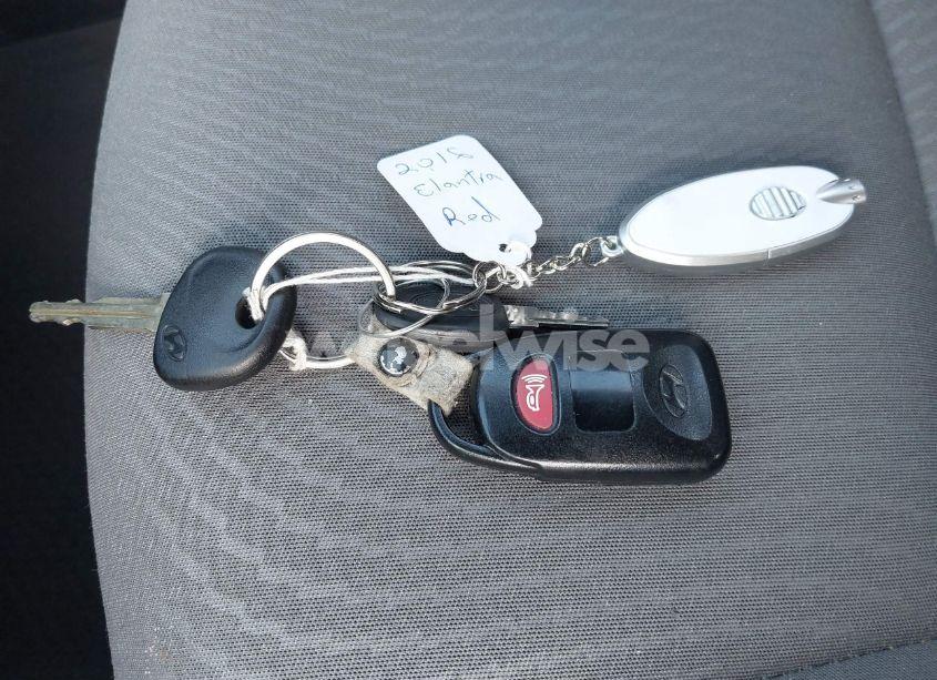 Photo 11 of 2016 Hyundai Elantra SE (VIN 5NPDH4AE0GH768280)