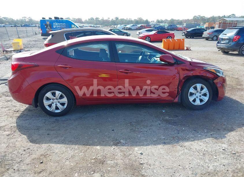 Photo 13 of 2016 Hyundai Elantra SE (VIN 5NPDH4AE0GH768280)