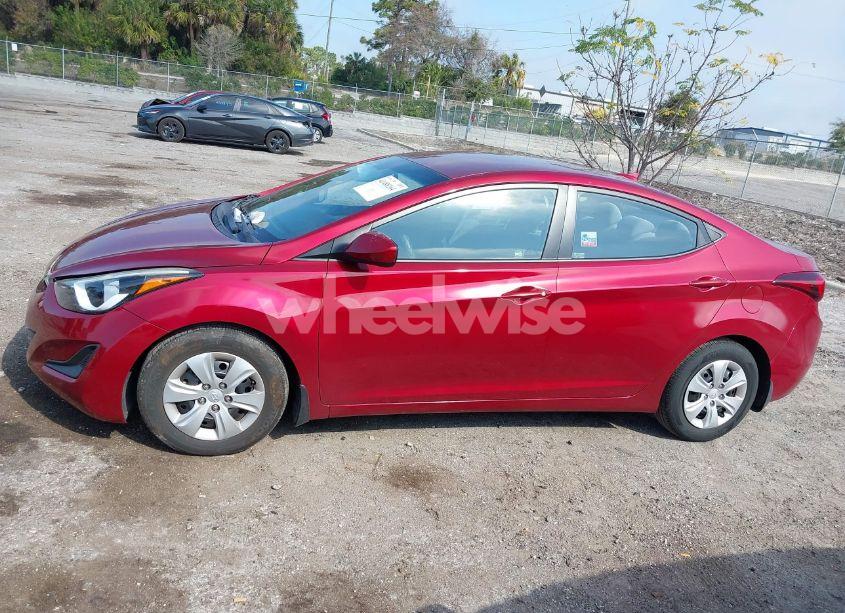 Photo 14 of 2016 Hyundai Elantra SE (VIN 5NPDH4AE0GH768280)