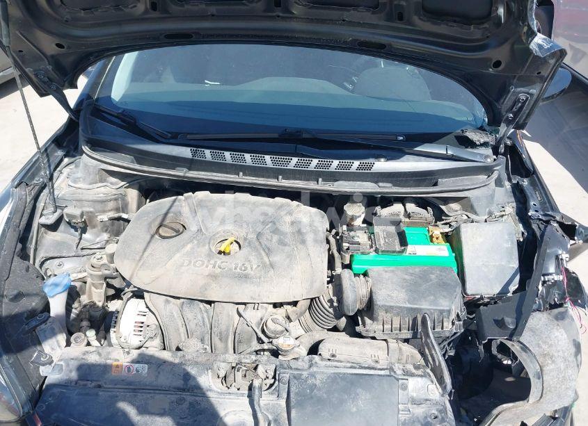 Photo 10 of 2016 Hyundai Elantra SE (VIN 5NPDH4AE0GH768988)