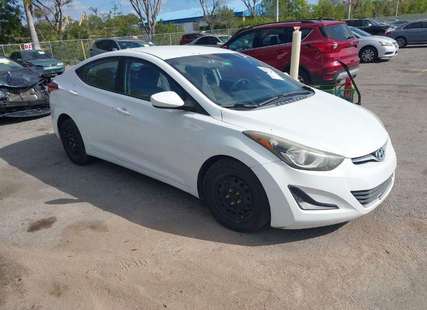 2016 Hyundai Elantra SE (VIN 5NPDH4AE0GH769347) main photo