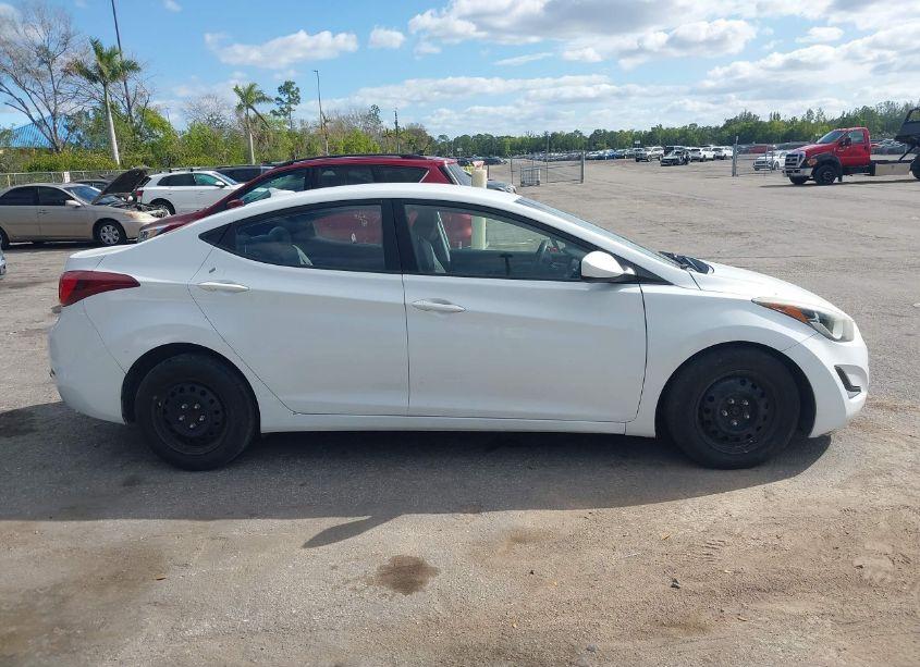 Photo 13 of 2016 Hyundai Elantra SE (VIN 5NPDH4AE0GH769347)