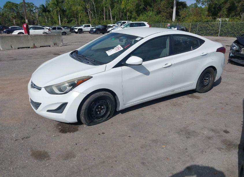 Photo 2 of 2016 Hyundai Elantra SE (VIN 5NPDH4AE0GH769347)