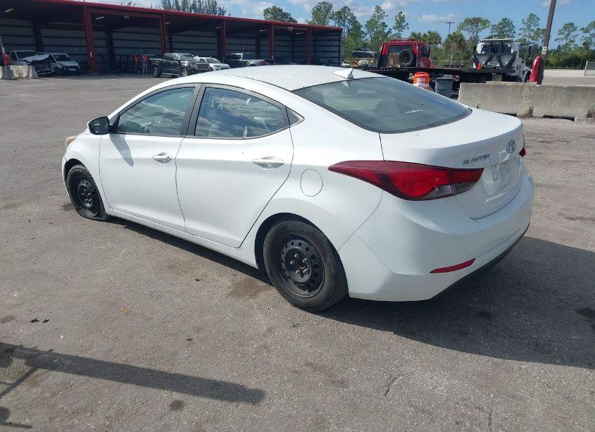 Photo 3 of 2016 Hyundai Elantra SE (VIN 5NPDH4AE0GH769347)