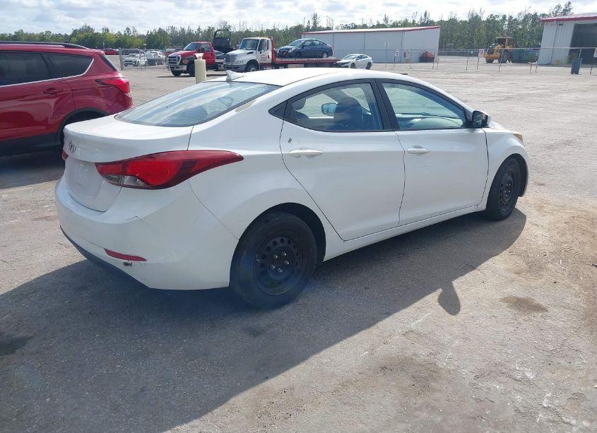 Photo 4 of 2016 Hyundai Elantra SE (VIN 5NPDH4AE0GH769347)