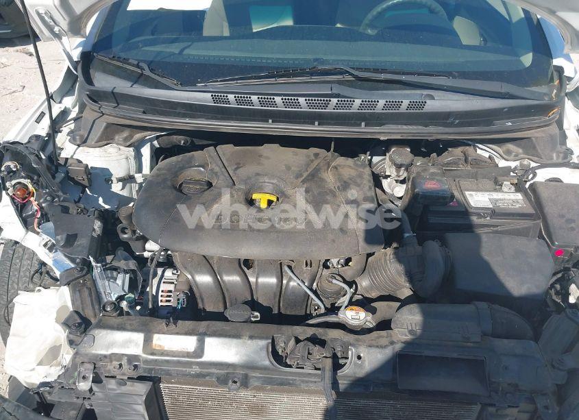 Photo 10 of 2016 Hyundai Elantra SE (VIN 5NPDH4AE0GH771986)