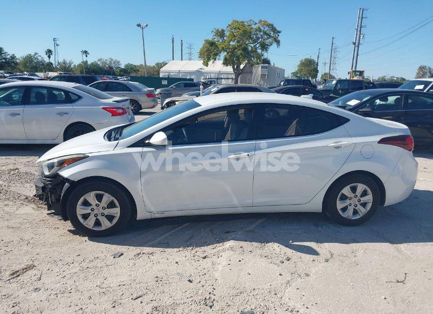 Photo 14 of 2016 Hyundai Elantra SE (VIN 5NPDH4AE0GH771986)