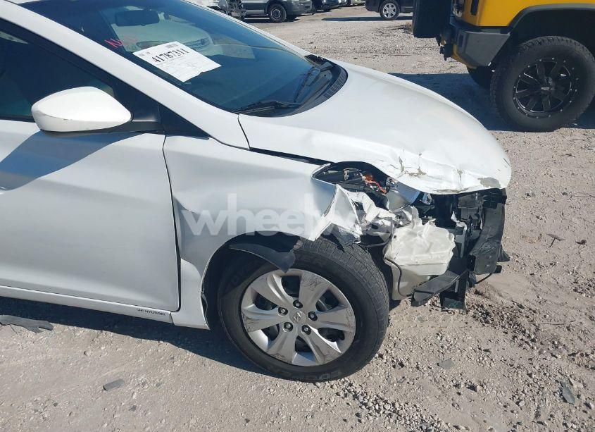 Photo 17 of 2016 Hyundai Elantra SE (VIN 5NPDH4AE0GH771986)