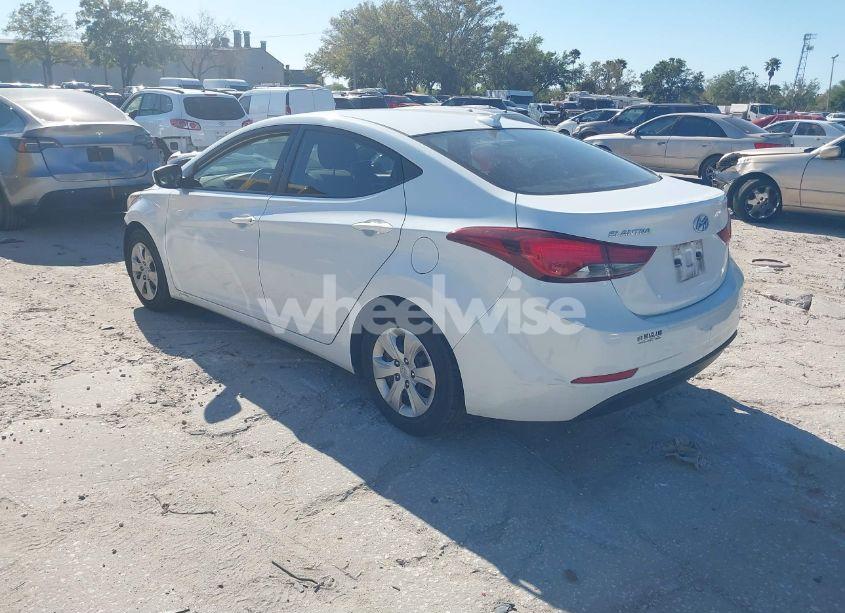 Photo 3 of 2016 Hyundai Elantra SE (VIN 5NPDH4AE0GH771986)