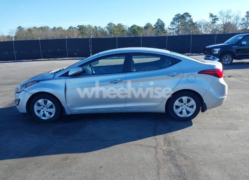 Photo 14 of 2016 Hyundai Elantra SE (VIN 5NPDH4AE0GH783961)