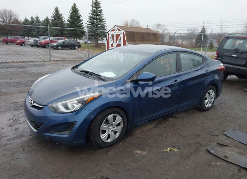 Photo 2 of 2016 Hyundai Elantra SE (VIN 5NPDH4AE0GH785905)