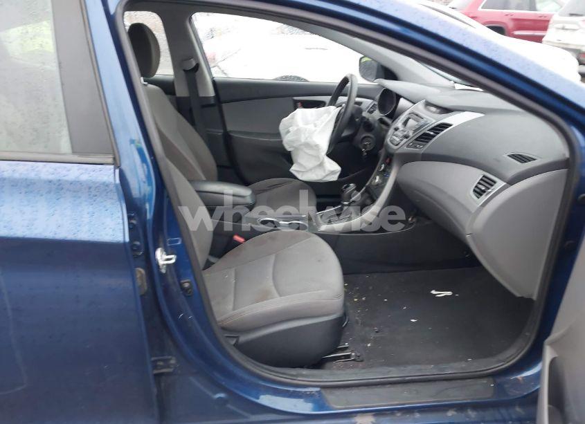 Photo 5 of 2016 Hyundai Elantra SE (VIN 5NPDH4AE0GH785905)