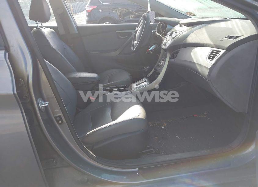 Photo 5 of 2011 Hyundai Elantra LIMITED (VIN 5NPDH4AE1BH075873)