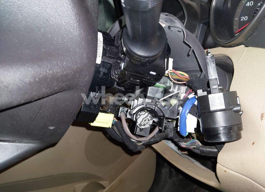 Photo 11 of 2012 Hyundai Elantra GLS (VIN 5NPDH4AE1CH068486)