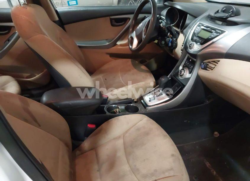 Photo 5 of 2012 Hyundai Elantra GLS (VIN 5NPDH4AE1CH068486)