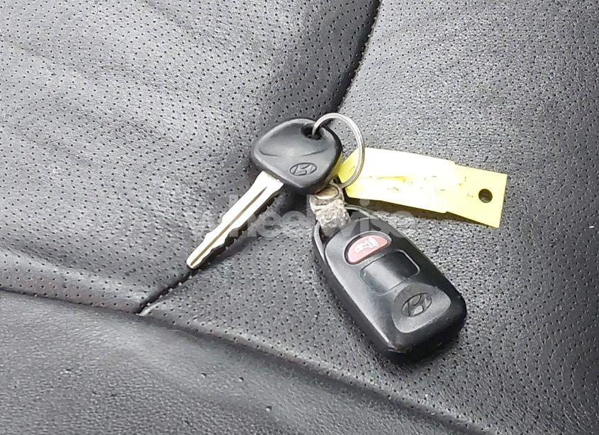 Photo 11 of 2012 Hyundai Elantra LIMITED (VIN 5NPDH4AE1CH081237)