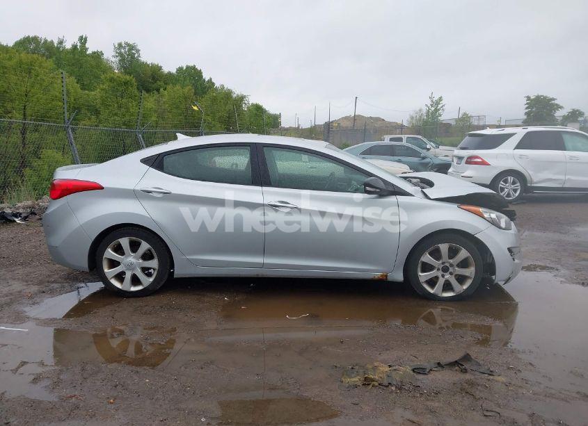 Photo 14 of 2012 Hyundai Elantra LIMITED (VIN 5NPDH4AE1CH081237)