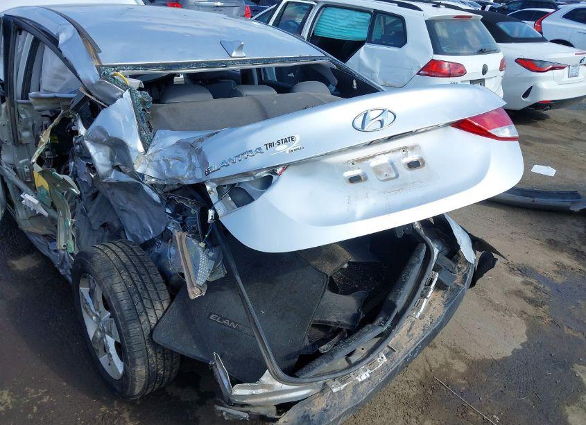 Photo 17 of 2012 Hyundai Elantra GLS (VIN 5NPDH4AE1CH095591)
