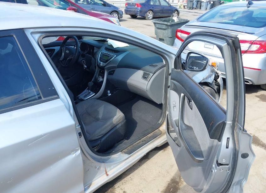 Photo 5 of 2012 Hyundai Elantra GLS (VIN 5NPDH4AE1CH095591)