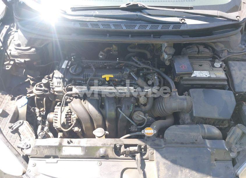 Photo 10 of 2012 Hyundai Elantra LIMITED (VIN 5NPDH4AE1CH125995)