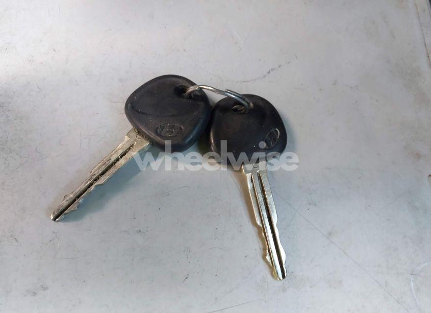 Photo 11 of 2012 Hyundai Elantra GLS (VIN 5NPDH4AE1CH139198)